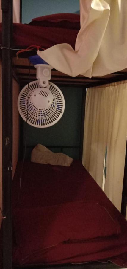 Auberge de jeunesse Tebaar Backpackers à Rishīkesh Extérieur photo