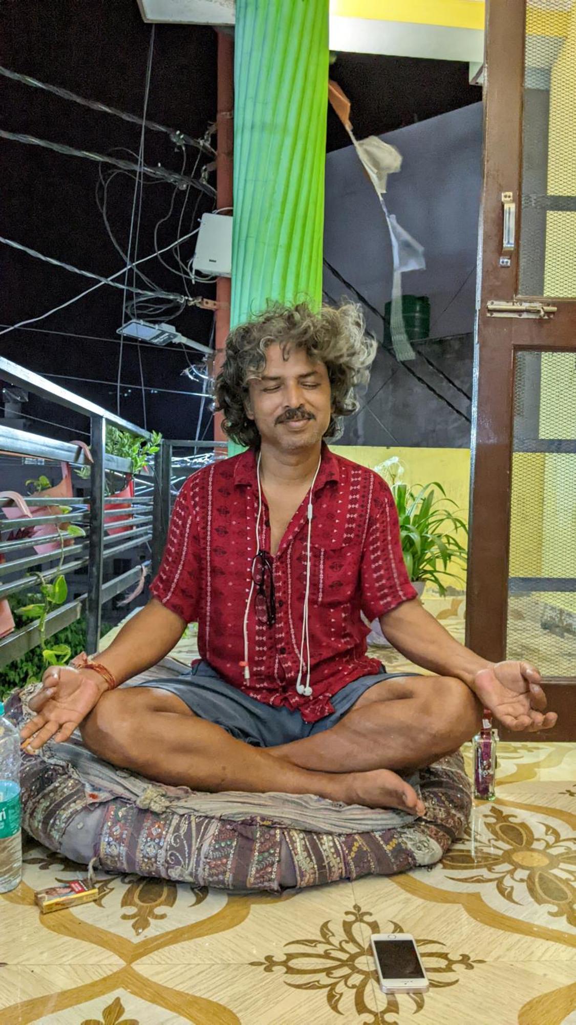 Auberge de jeunesse Tebaar Backpackers à Rishīkesh Extérieur photo